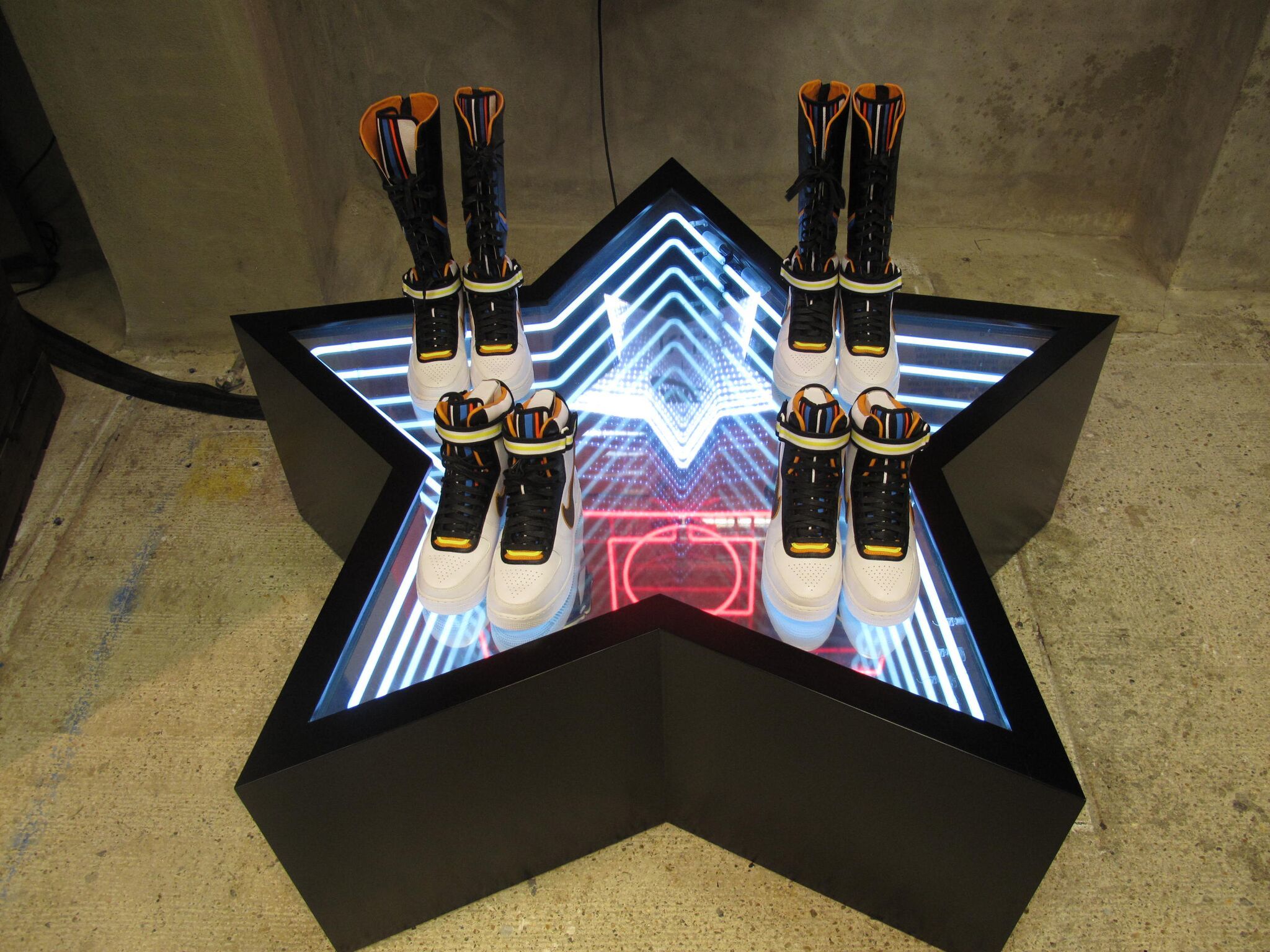 LED Retail Display/ Nike X Riccardo Tisci/ Hotel Creative