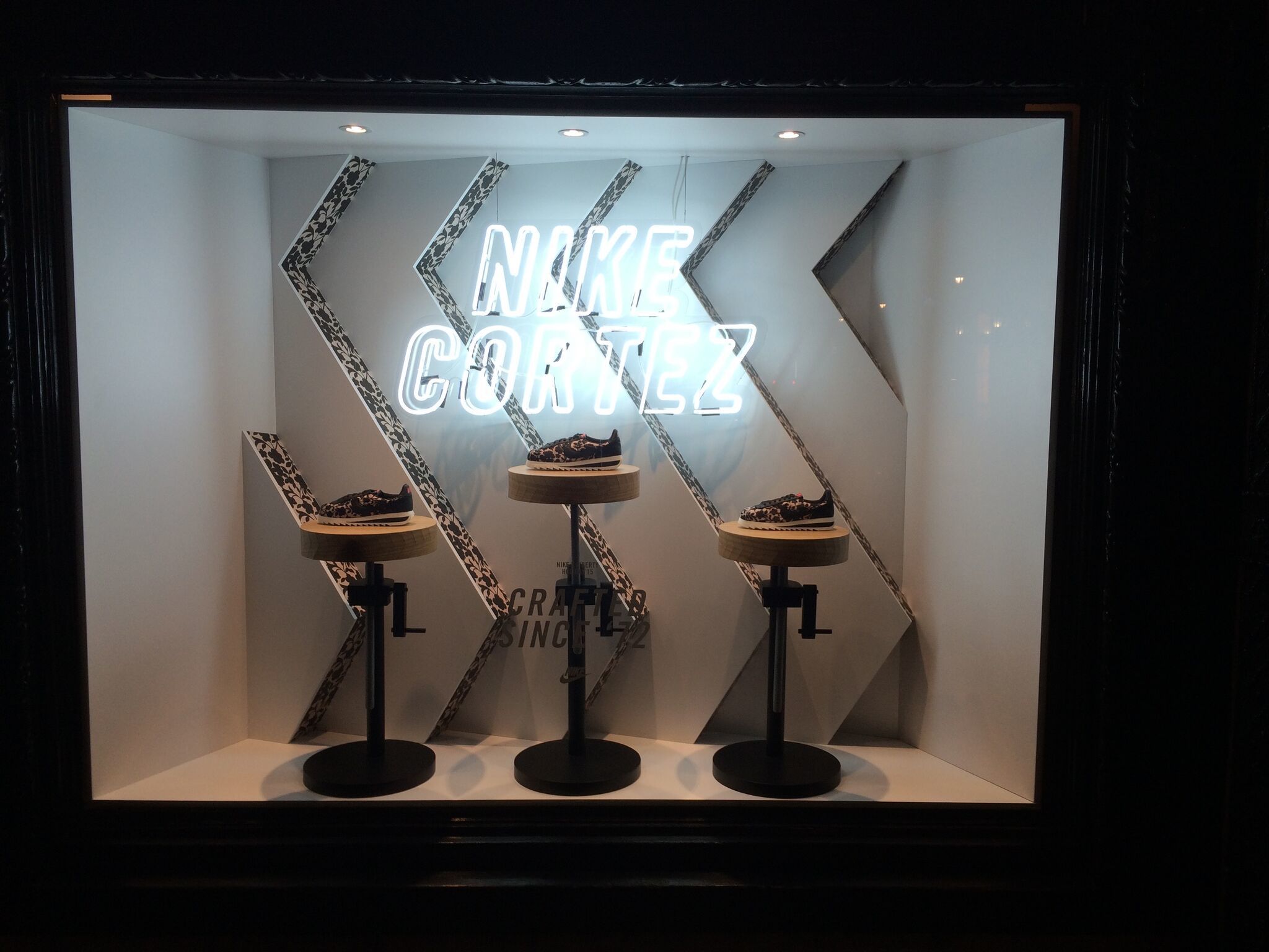 Neon Display/ Nike Cortez/ Hotel Creative